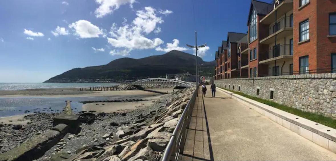 Waterfoot Coastal Getaway Apartment Newcastle (Down)