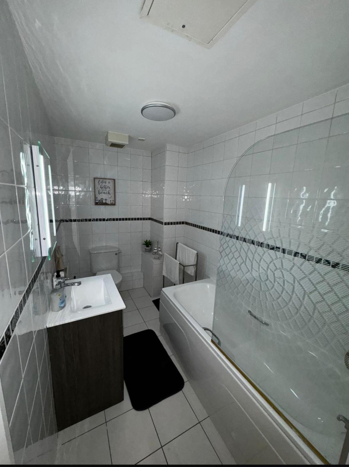 Waterfoot Coastal Getaway Apartment Newcastle (Down)